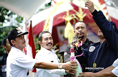 Resmikan Jembatan Noto Gung Wedi, Bupati Apresiasi Konstruksi Tak Sumbat Arus Sungai
